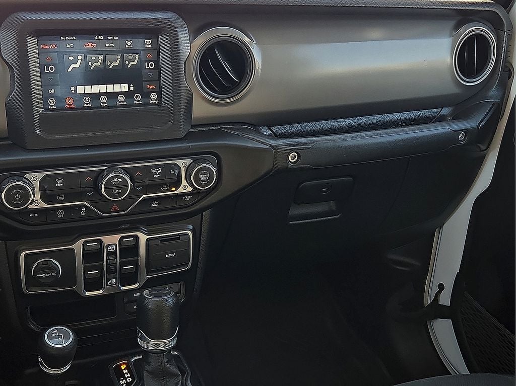 2022 Jeep Gladiator Willys