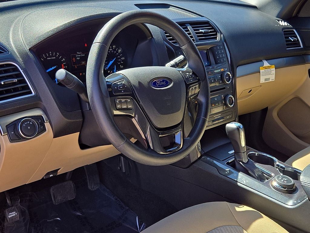 2017 Ford Explorer Base