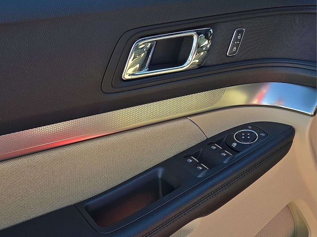 2017 Ford Explorer Base