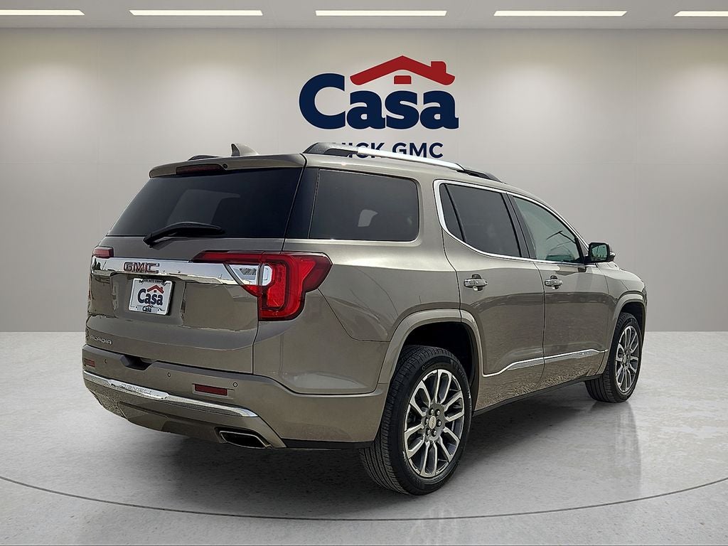 2023 GMC Acadia Denali