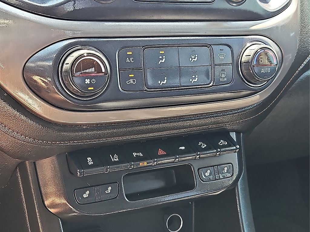 2021 GMC Canyon AT4 w/Leather