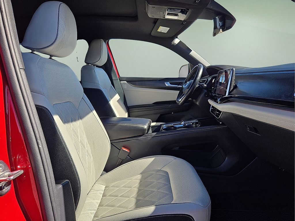 2025 Volkswagen Atlas Cross Sport 2.0T SEL Premium R-Line