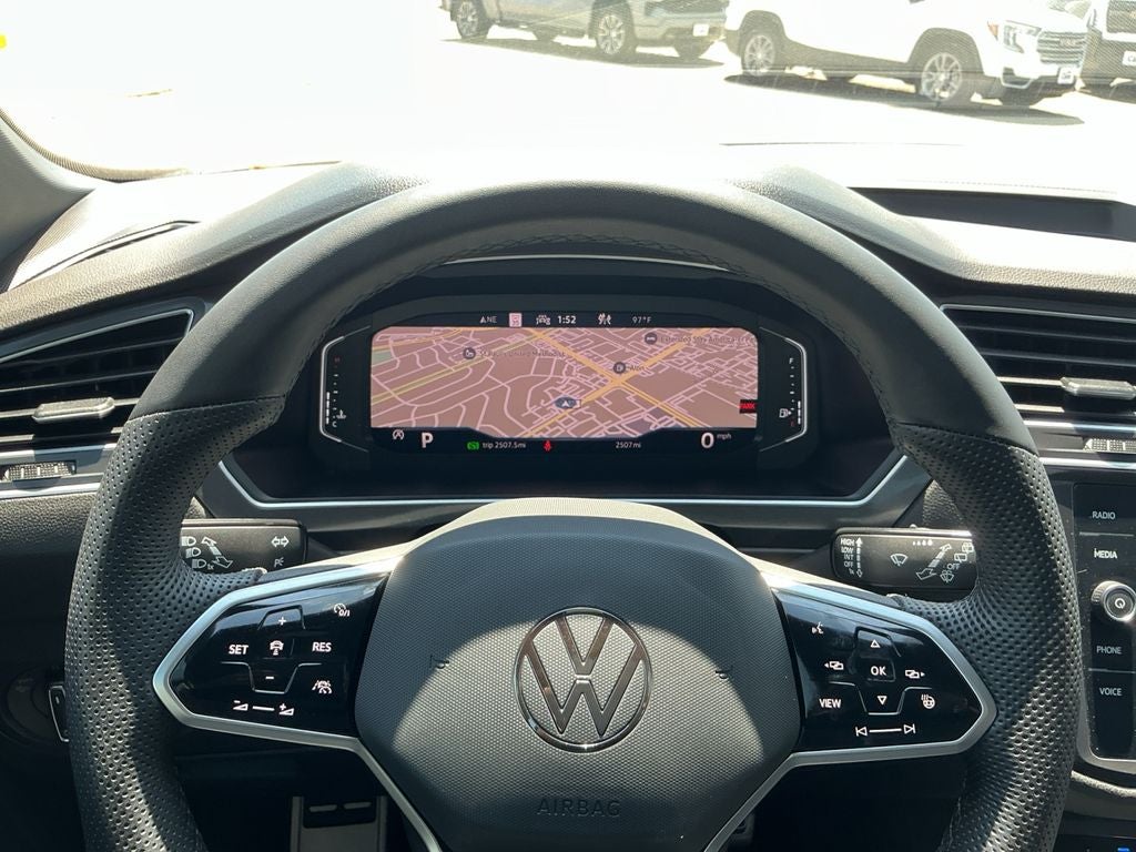 2024 Volkswagen Tiguan 2.0T SEL R-Line