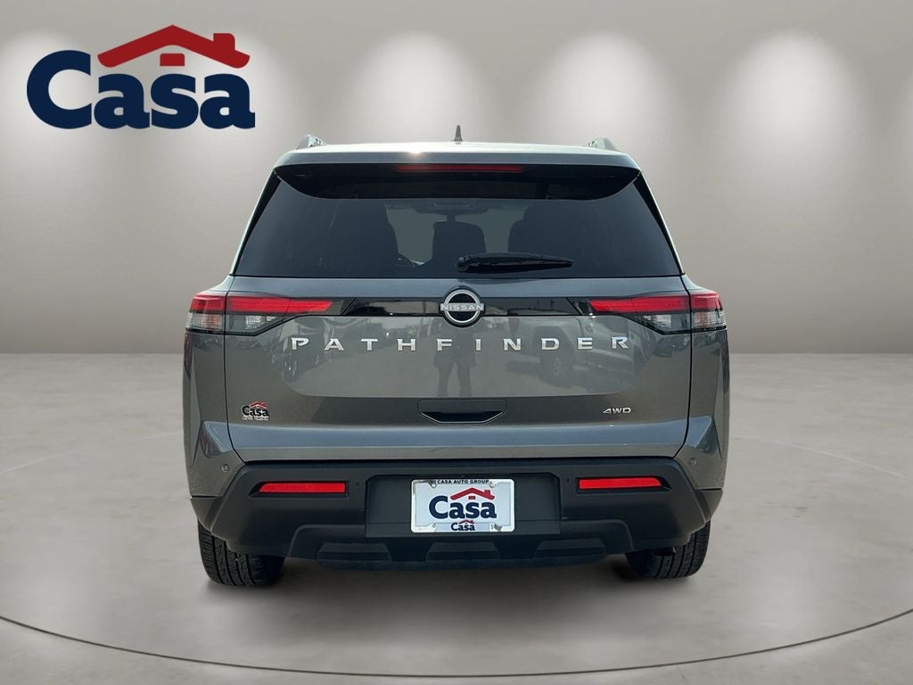 2025 Nissan Pathfinder SV