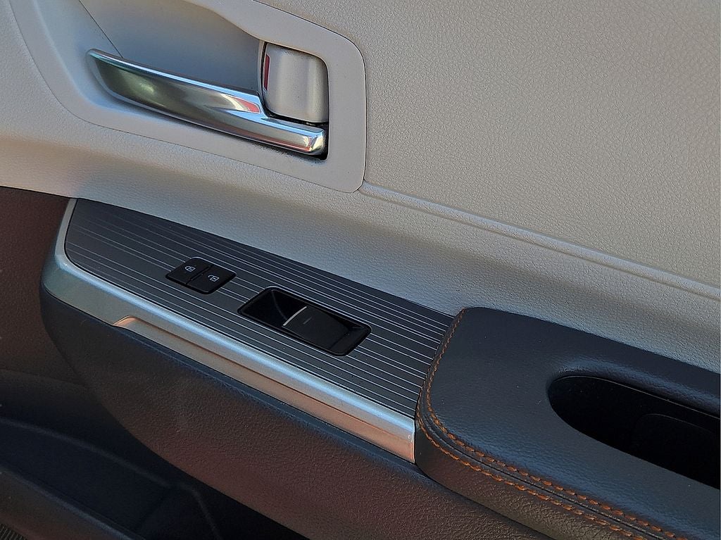 2021 Toyota Sienna XSE 7 Passenger