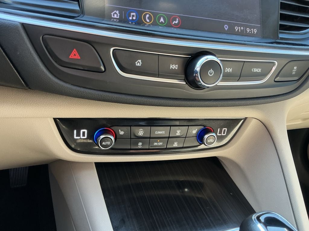 2019 Buick Regal TourX Essence