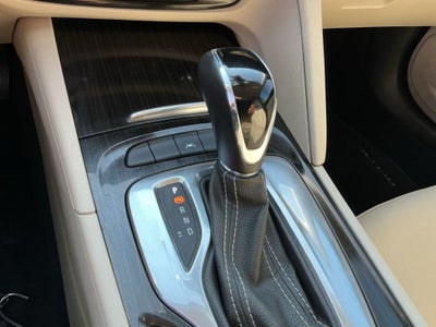 2019 Buick Regal TourX Essence