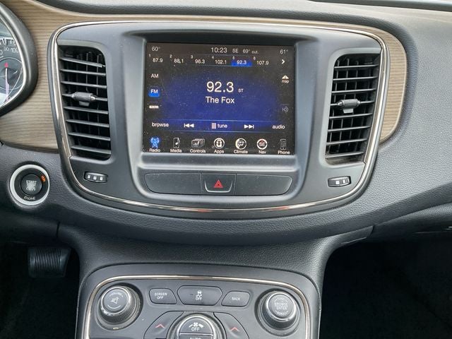 2015 Chrysler 200 C