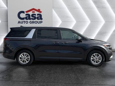 2024 Kia Carnival LX