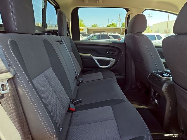 2024 Nissan Titan SV