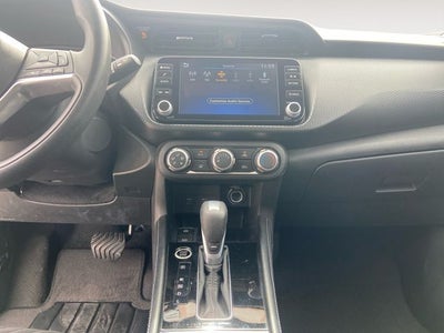2022 Nissan Kicks SV