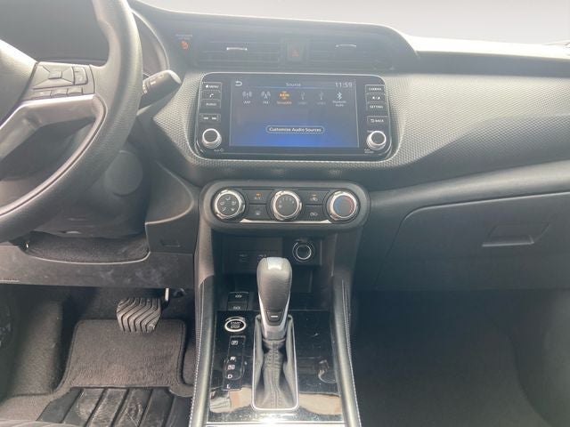 2022 Nissan Kicks SV