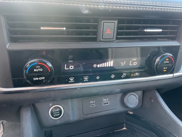 2023 Nissan Rogue SV Nissan Certified
