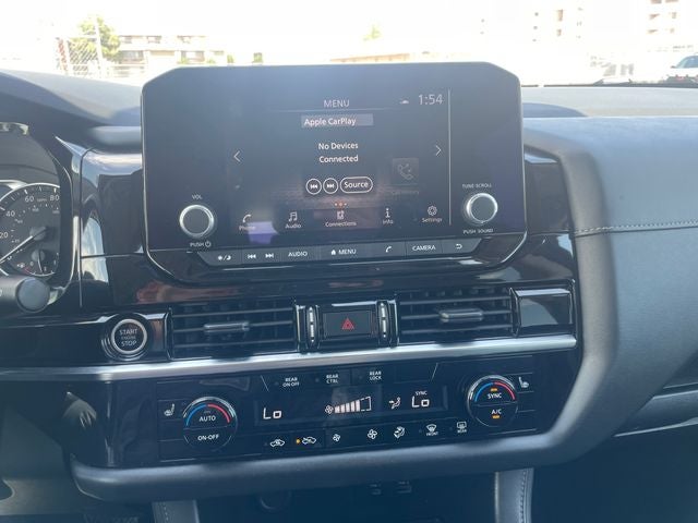 2023 Nissan Pathfinder SV