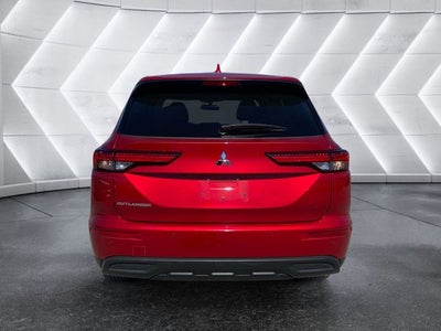 2024 Mitsubishi Outlander ES