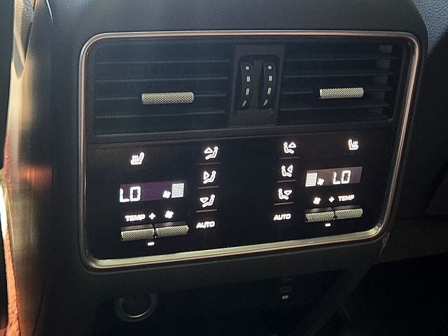 2021 Porsche Cayenne Base