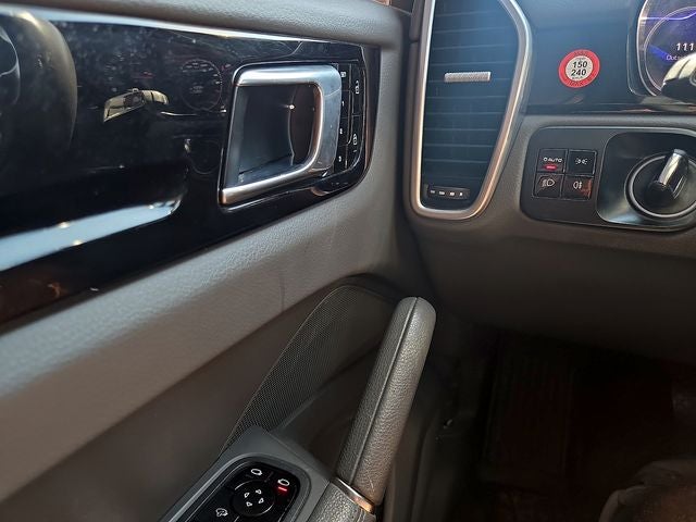2021 Porsche Cayenne Base
