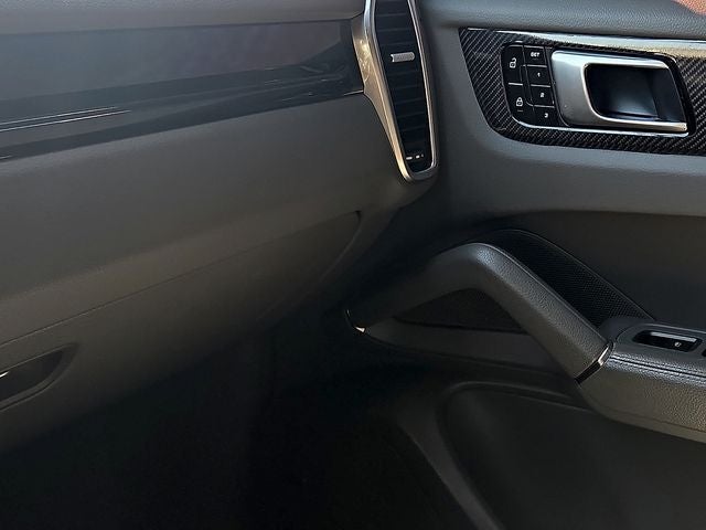 2021 Porsche Cayenne Base