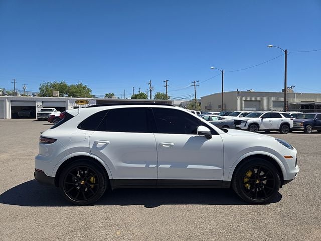 2021 Porsche Cayenne Base