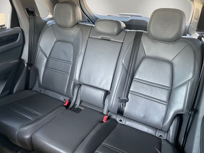 2021 Porsche Cayenne Base
