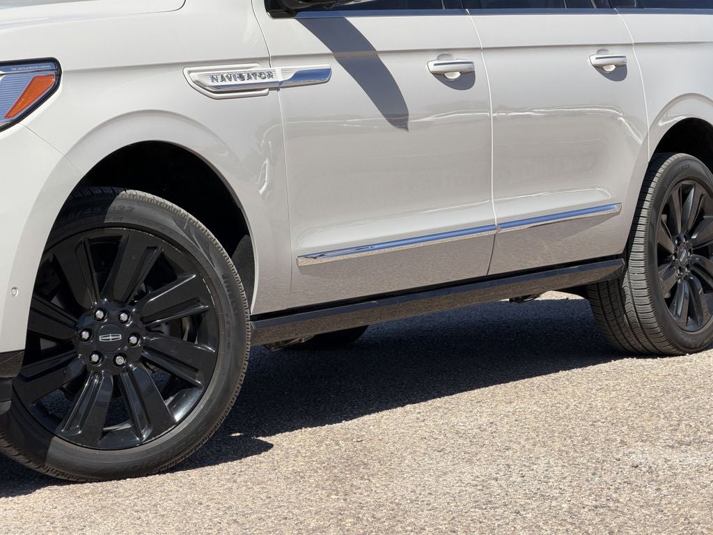 2022 Lincoln Navigator L Reserve