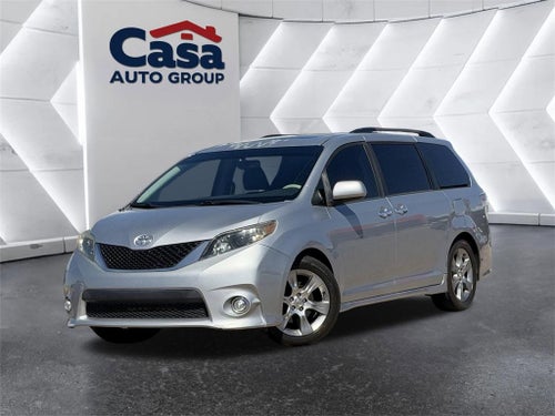 2014 Toyota Sienna SE 8 Passenger