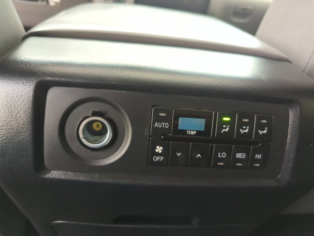 2013 Toyota Sequoia SR5 5.7L