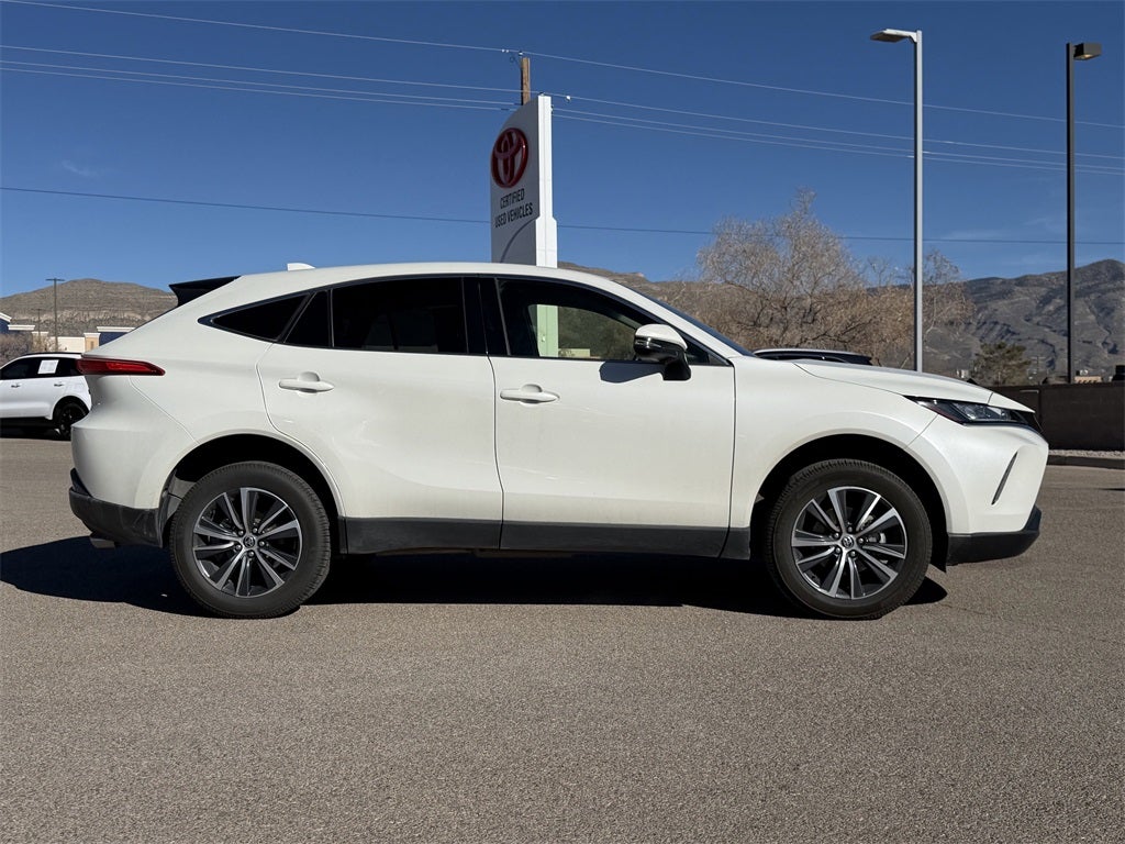 2022 Toyota Venza LE