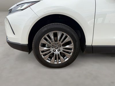 2022 Toyota Venza XLE