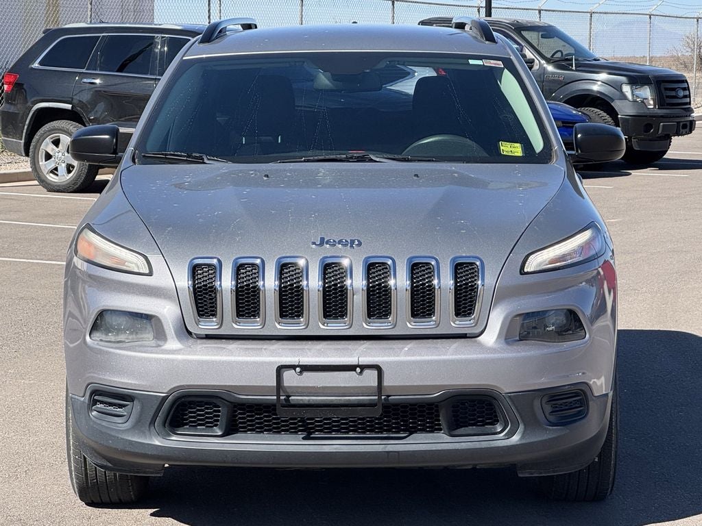 2016 Jeep Cherokee Sport