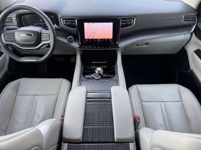 2024 Jeep Wagoneer L Series II 4x2