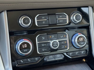 2022 GMC Yukon 4WD Denali