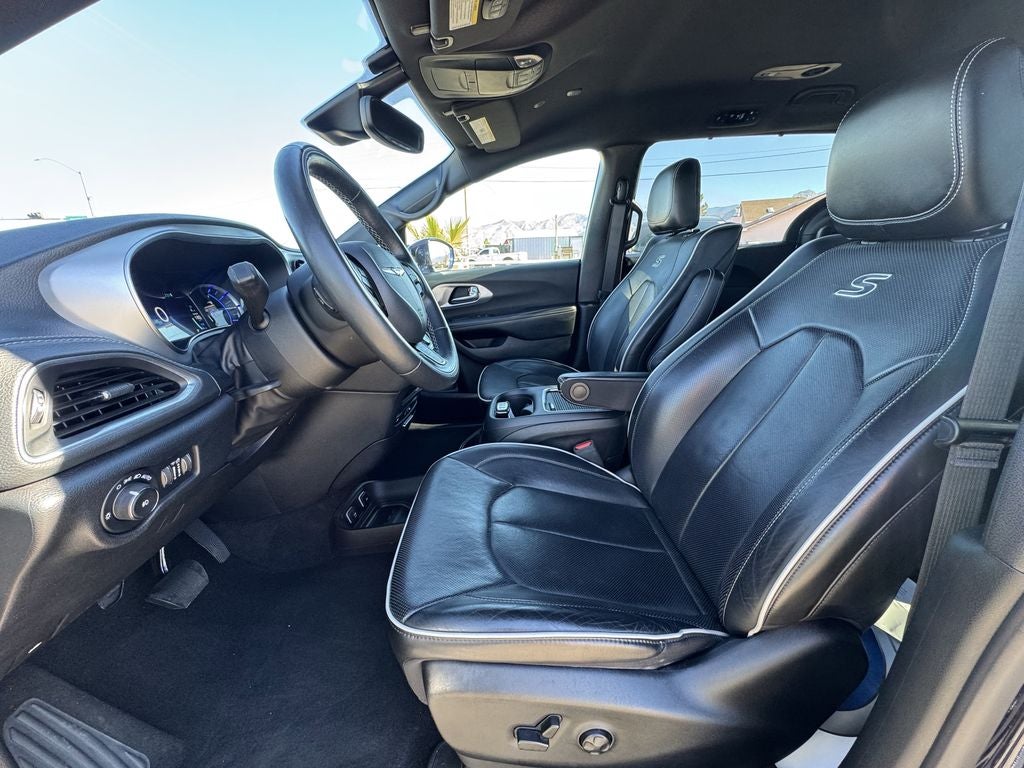 2020 Chrysler Pacifica Hybrid Limited