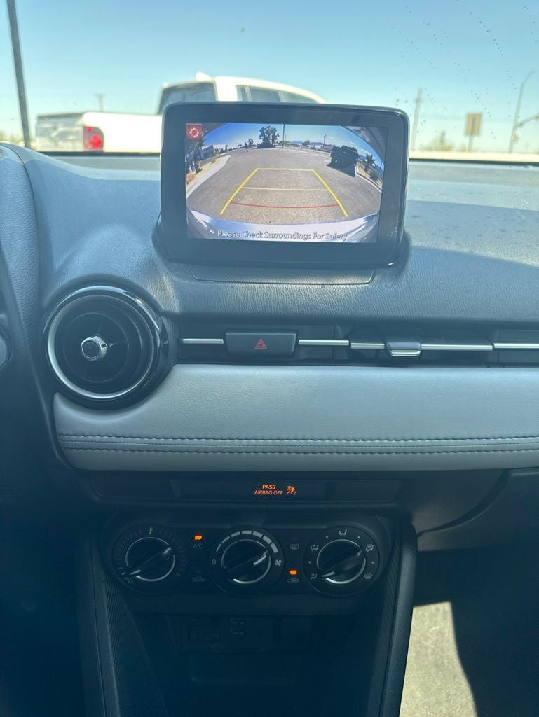 2019 Toyota Yaris Sedan LE