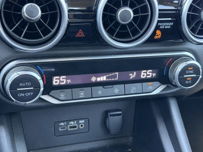 2020 Nissan Sentra SV Xtronic CVT