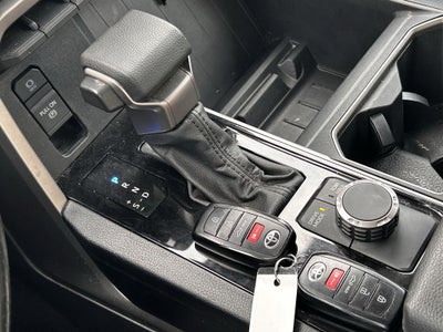 2022 Toyota Tundra SR5