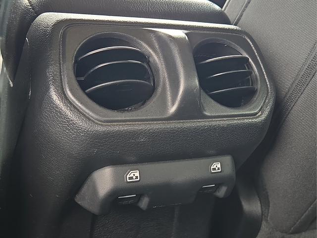2022 Jeep Gladiator Willys