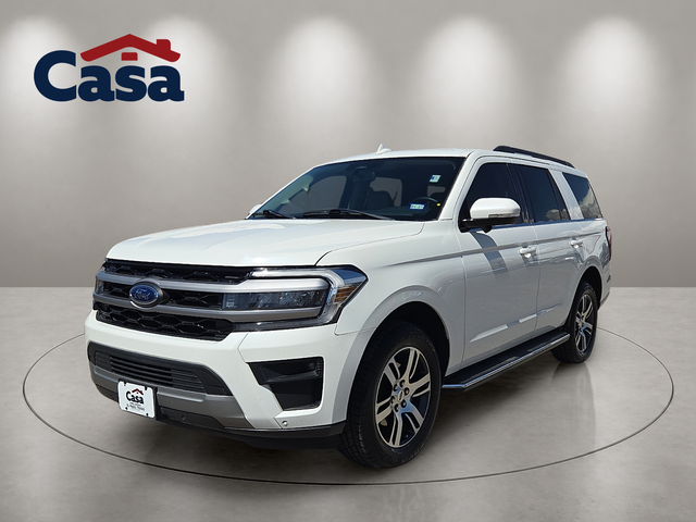 2022 Ford Expedition XLT's photo