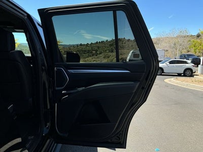 2025 Cadillac Escalade Sport