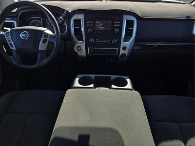 2017 Nissan Titan SV