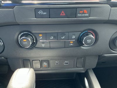 2024 Nissan Frontier SV