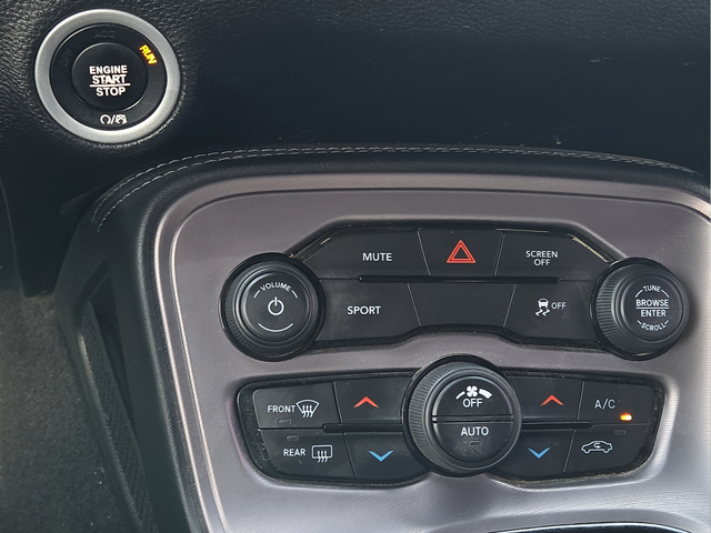 2023 Dodge Challenger SXT