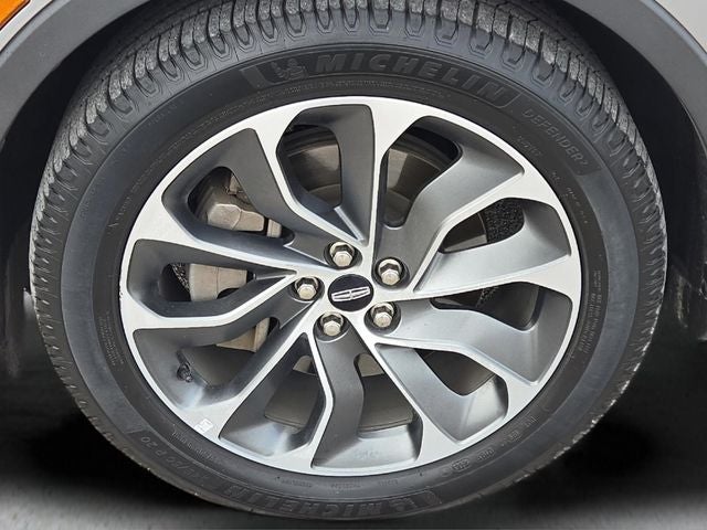 2021 Lincoln Nautilus Reserve