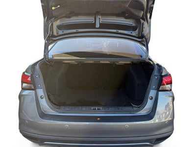 2023 Nissan Versa 1.6 SR