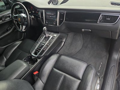 2018 Porsche Macan Base