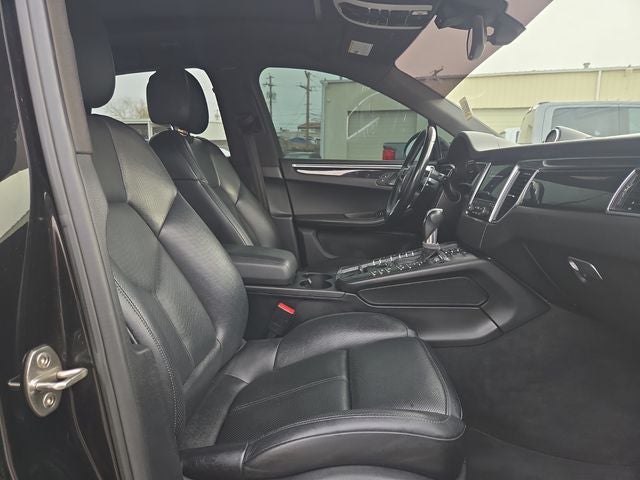 2018 Porsche Macan Base