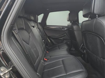 2018 Porsche Macan Base
