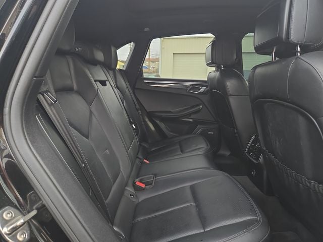 2018 Porsche Macan Base