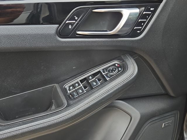 2018 Porsche Macan Base