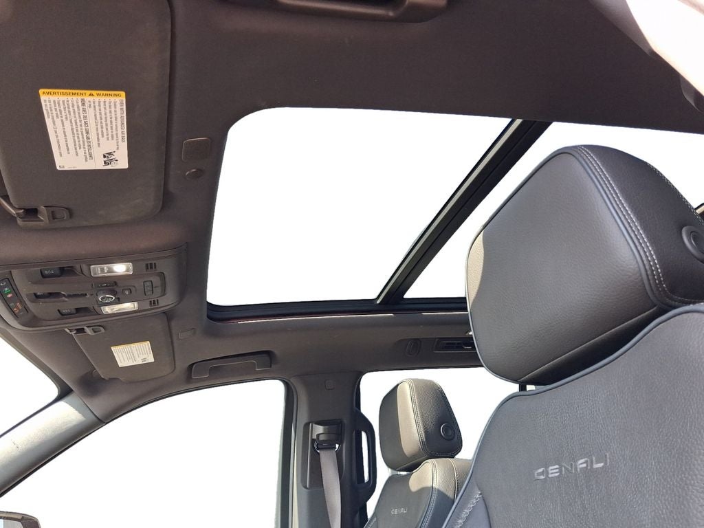 2022 GMC Yukon Denali